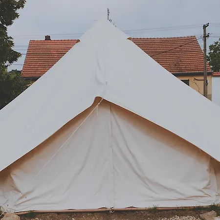 Bozsky Glamp Luxury tent